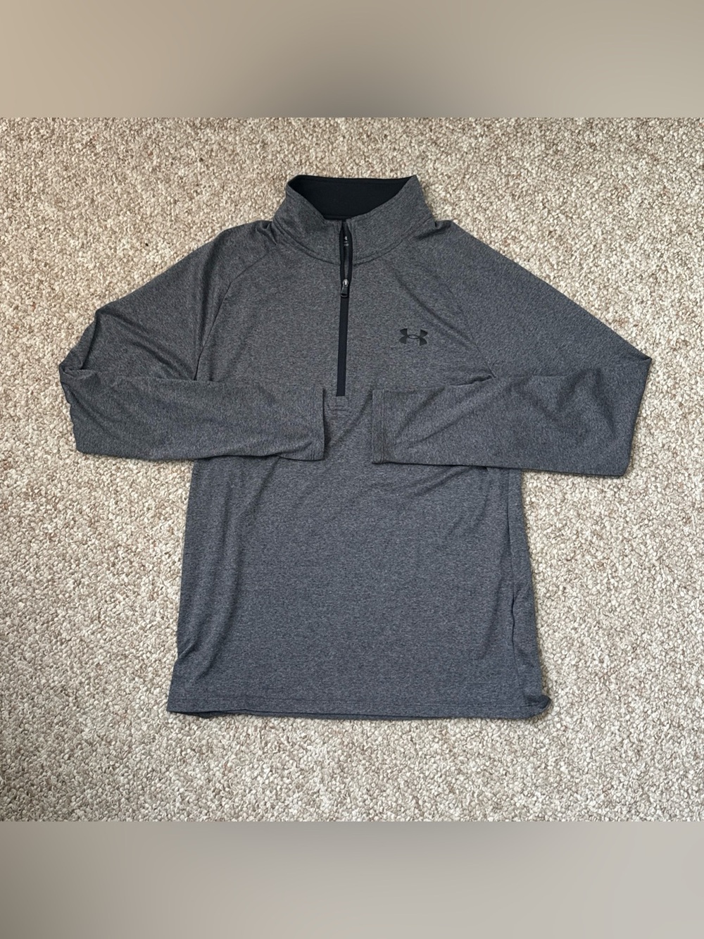 Under Armour Men’s Dark Gray Quarter Zip Athletic Pullover Small
